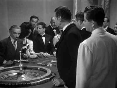 - Number two.
- No more bets. - Gilda