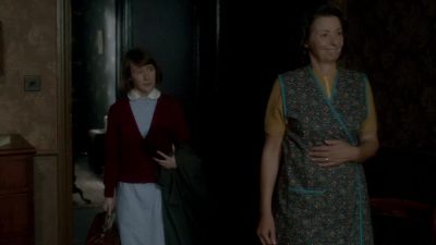 Nurse has come, love. - Call the Midwife