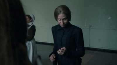 Nurse Grupe, will you examine
Hollister, please? - Escaping the Madhouse: The Nellie Bly Story