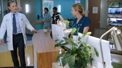 Nurse Nevin, a word. - The Resident