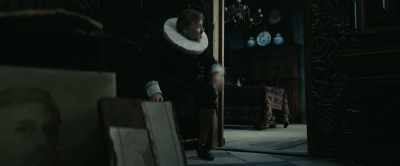 Nutmeg, cinnamon, cloves, - Tulip Fever