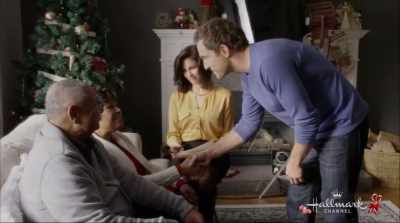 ♪ O come, all ye faithful ♪ - Reunited at Christmas