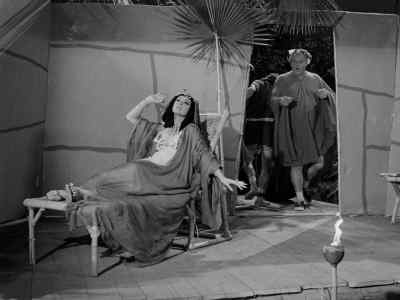 O GRACIOUS QUEEN,
OH! - Gilligan's Island