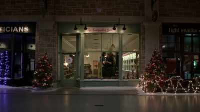♪ O, little town of Bethlehem ♪ - The Enchanted Christmas Cake