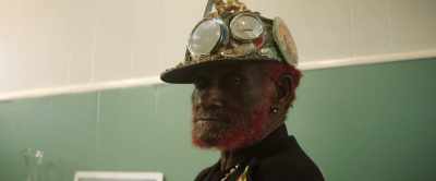 O meu nome é Lee "Scratch"
Perry, o perturbador. - Rudeboy: The Story of Trojan Records
