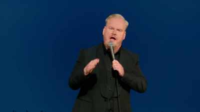 "O Montezuma não compra, ele vende." - Jim Gaffigan: Dark Pale