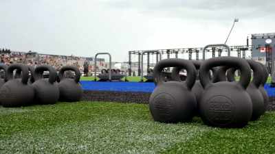 O The Alpaca devia ser
sled push, kettle-bell clean-and-jerks - Fittest on Earth: Retro/Active