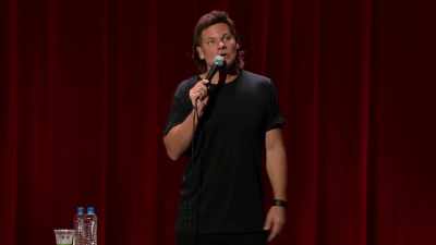 Občas jsem ji viděl přijít z práce, - Theo Von: Regular People