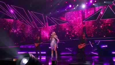 [ Object clatters ] - Carrie Underwood: Reflection