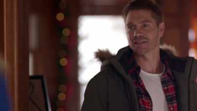 - Obviously.
Congratulations. - Toying with the Holidays