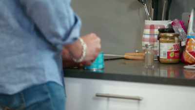 Obviously, half a size tin of beans - James May and the Dull Men