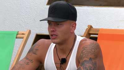 Obviously when I seen
Scott downstairs, - Love Island