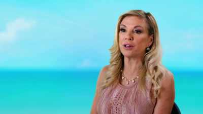- Obviously, Kenya is making
those comments - The Real Housewives Ultimate Girls Trip