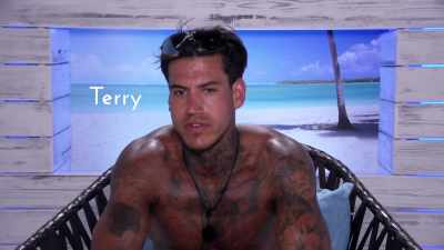 Obviously, he took
a step back to let us
sort of progress, - Love Island