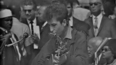 Od tego momentu, - Joan Baez: I Am a Noise
