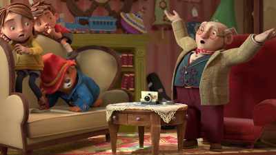 -Of course!
-[all three scream] - The Adventures of Paddington