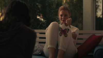 Of course.
I'm... I'm here for you. - The Girl from Plainville
