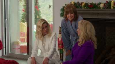 Of course, it's possible.
We are actresses after all. - Ladies of the '80s: A Divas Christmas