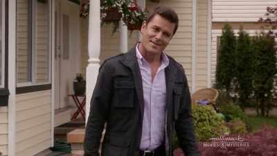 - Of course, stakeout strategy - The Julius House: An Aurora Teagarden Mystery