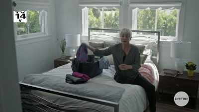 - Of course, sweetheart.
Come on in. - Killer Grandma