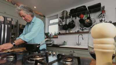 Of course,
you can use triangles - James May: Oh Cook!