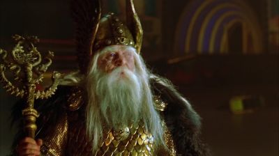 Off the throne He's off the throne That's not good - Son of the Mask