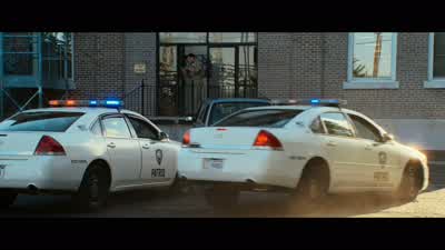 OFFICER 4: Halt! - 2 Guns