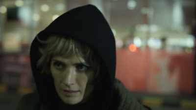 OFFICER: Excuse me, ma'am. - Absentia