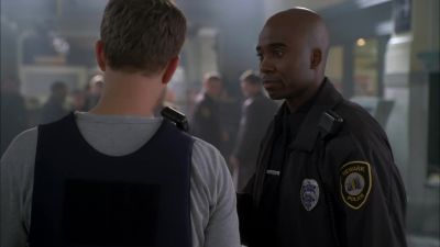 - Officer: Mr. Bishop.
- Yeah? - Fringe