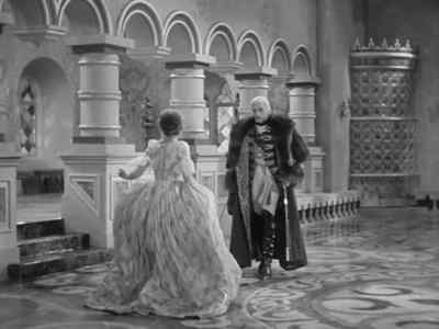 Officer Officer Please show me the way out - The Rise of Catherine the Great