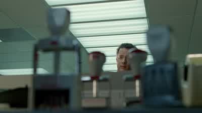 Officer Torres, you like the films? - The Terminal