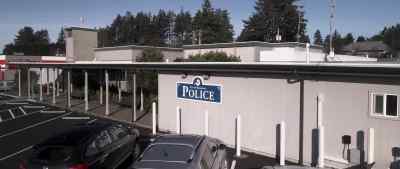 (officers chattering)
(phone ringing) - Bad Fish