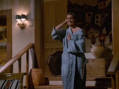 Oh, a fire. That's nice. - Dallas