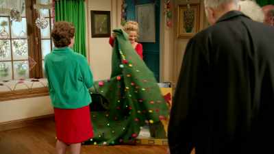 -Oh!
-Ah! - At Home with Amy Sedaris