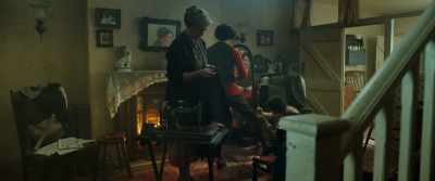 - Oh, ah!
- Will you keep still.-Here. - The Colour Room