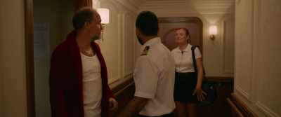 - Oh, Alessandra! How are you?
- Alicia. - Triangle of Sadness