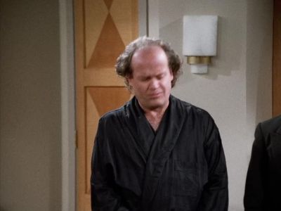 Oh, all right, just go ahead.
Get your shots in. - Frasier