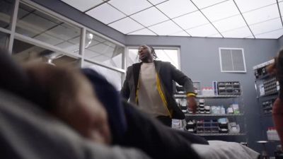 Oh! All those muscles are heavy. - The Flash