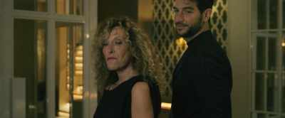 Oh. And you can come out
from under the table, Agustin. - Padre no hay mas que uno 3