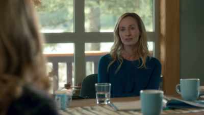 - Oh.
- And getting his police pension - Tin Star