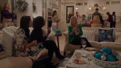 Oh, if anyone could do
that in one month's time, - Confessions of a Christmas Letter
