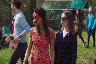 Oh, are you kidding me with that dress? - The A List