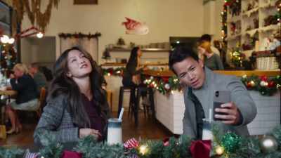 - Oh, are you one of those guys - A Big Fat Family Christmas