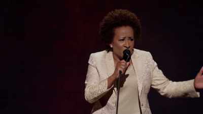 -Oh, beautiful museum.
-[audience clapping] - Wanda Sykes: Not Normal