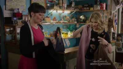 Oh, beth ann says - Garage Sale Mystery: Murder By Text