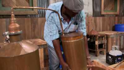 Oh [bleep] - Moonshiners: Master Distiller
