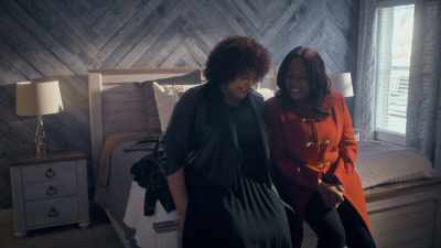 - Oh!
[both laugh] - A Jenkins Family Christmas