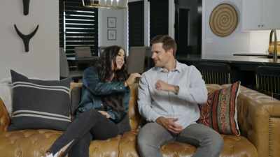 -Oh.
-[both laughing] - Down Home Fab
