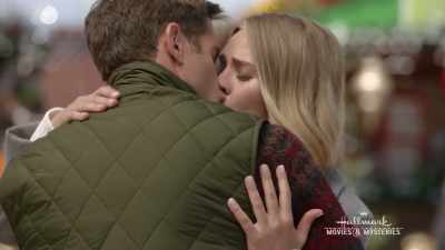 - Oh boy, this feels
like Christmas. - Return to Christmas Creek