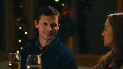 Oh, Cait tells it
better than I do. - The Christmas Venue